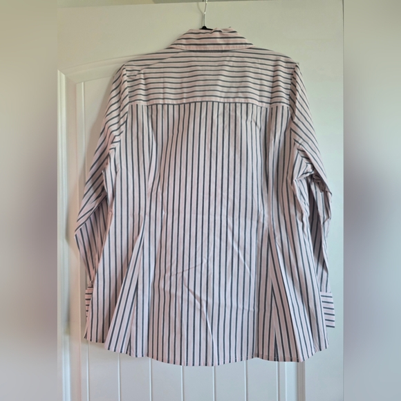 Lane Bryant Pink & Gray Hidden Button Down Tailored Shirt  Aspen Stripe Size 14 - Picture 4 of 5